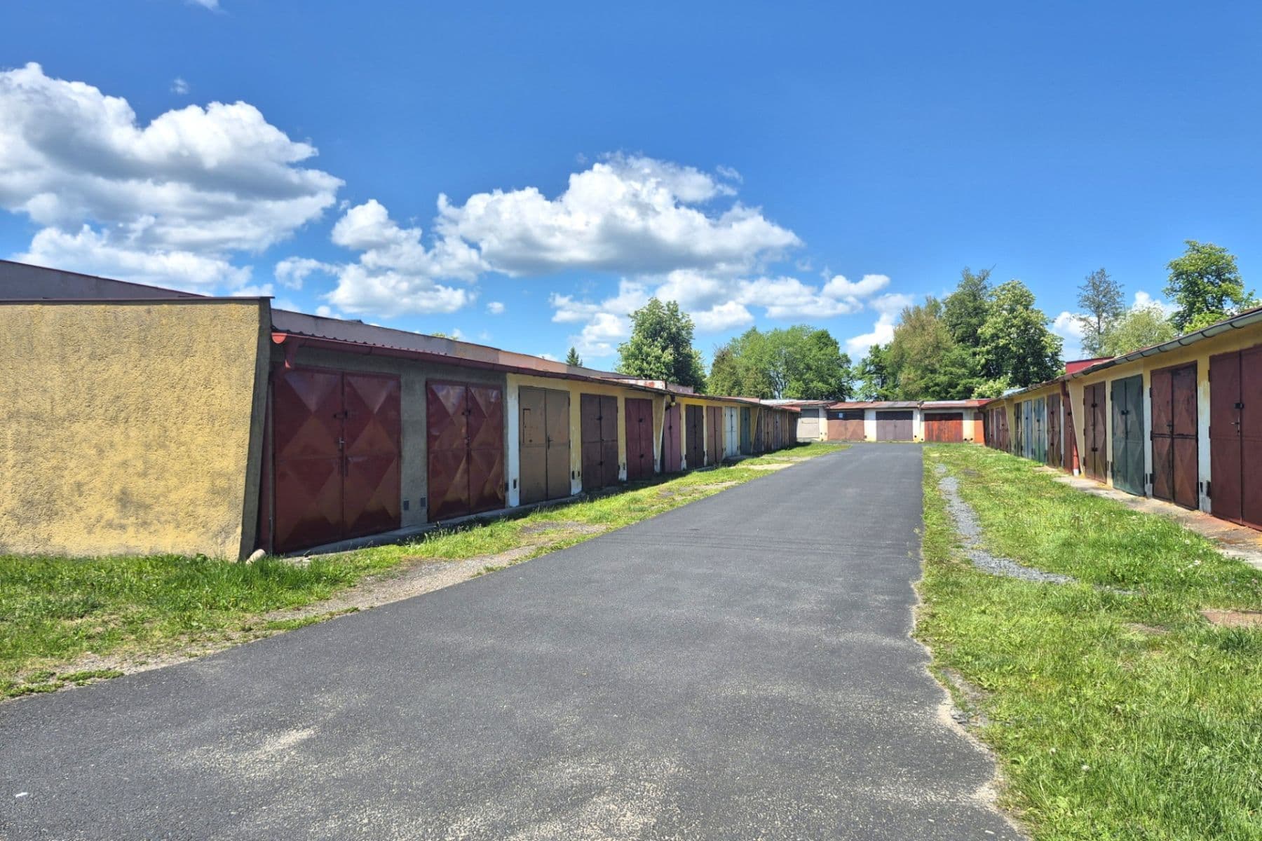 garage to rent, 20 m², Františkovy Lázně, Karlovarský Region garage to rent, 20 m², Františkovy Lázně, Karlovarský Region