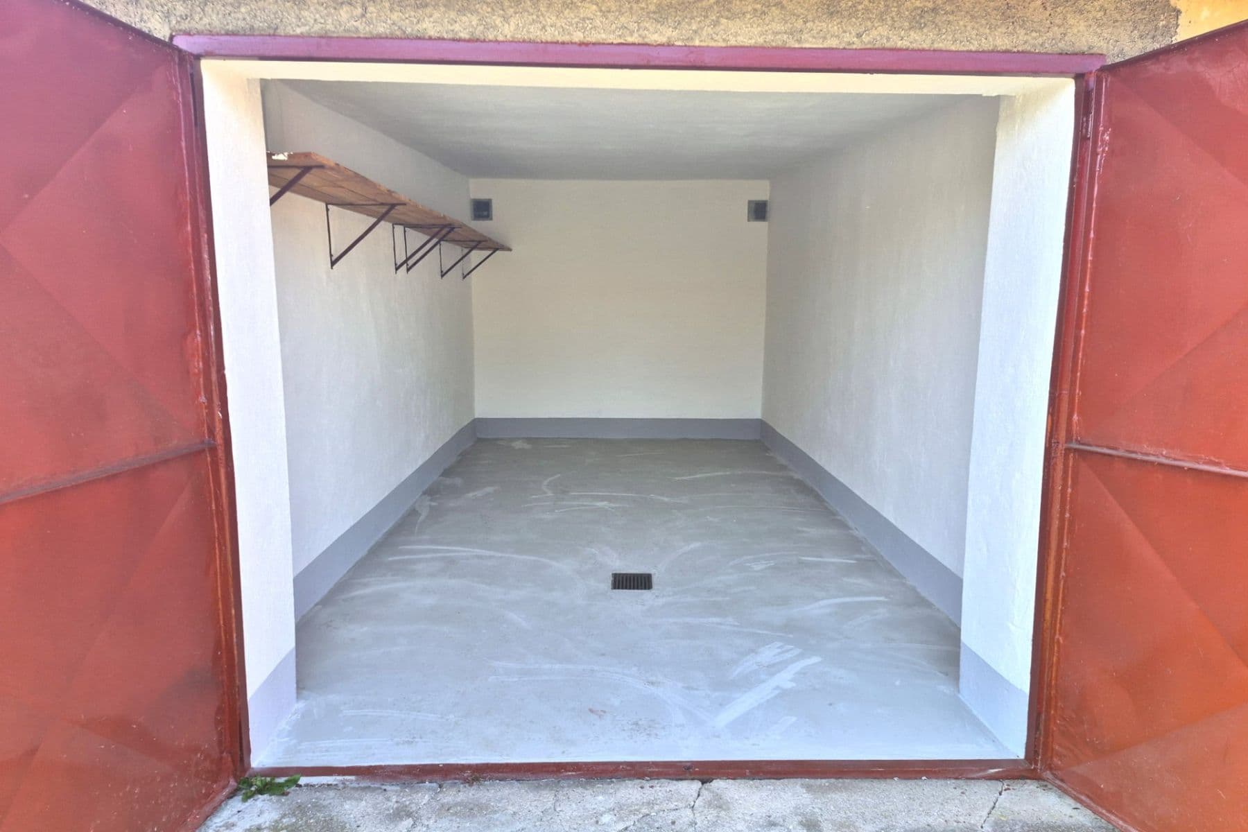 garage to rent, 20 m², Františkovy Lázně, Karlovarský Region garage to rent, 20 m², Františkovy Lázně, Karlovarský Region