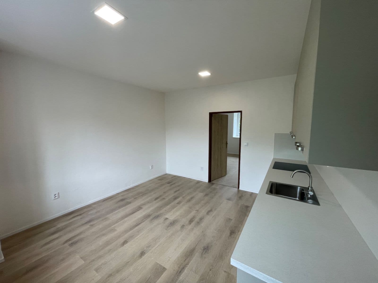 2 bedroom flat to rent, 65 m², Boženy Němcové, Budišov nad Budišovkou, Moravskoslezský Region 2 bedroom flat to rent, 65 m², Boženy Němcové, Budišov nad Budišovkou, Moravskoslezský Region