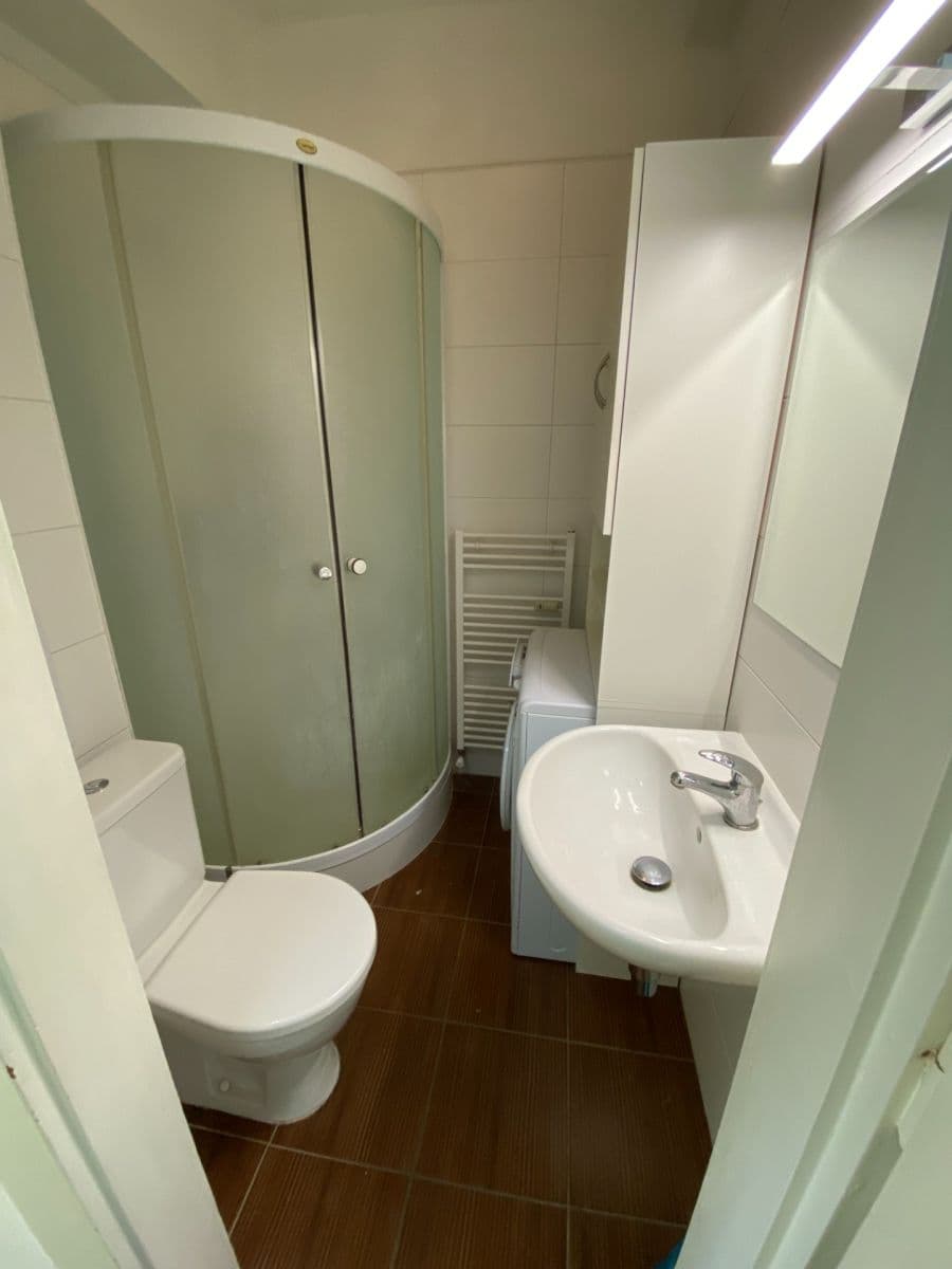 Studio flat to rent, 21 m², U Smaltovny, Prague, Prague Studio flat to rent, 21 m², U Smaltovny, Prague, Prague