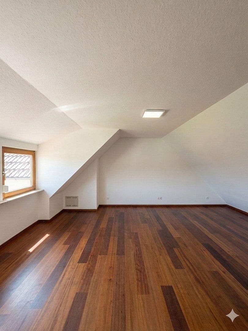 2 bedroom with open-plan kitchen flat to rent, 78 m², Villingen-Schwenningen, Baden-Württemberg 2 bedroom with open-plan kitchen flat to rent, 78 m², Villingen-Schwenningen, Baden-Württemberg