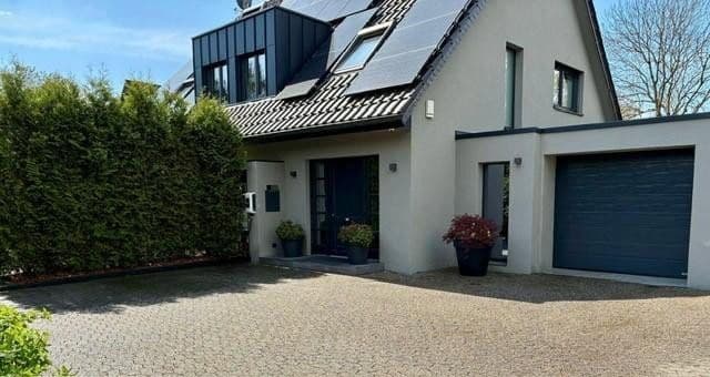 house for sale, 244 m², Krefeld, North Rhine-Westphalia house for sale, 244 m², Krefeld, North Rhine-Westphalia