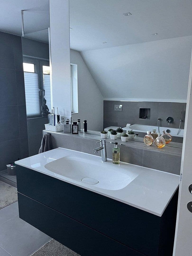 house for sale, 244 m², Krefeld, North Rhine-Westphalia house for sale, 244 m², Krefeld, North Rhine-Westphalia