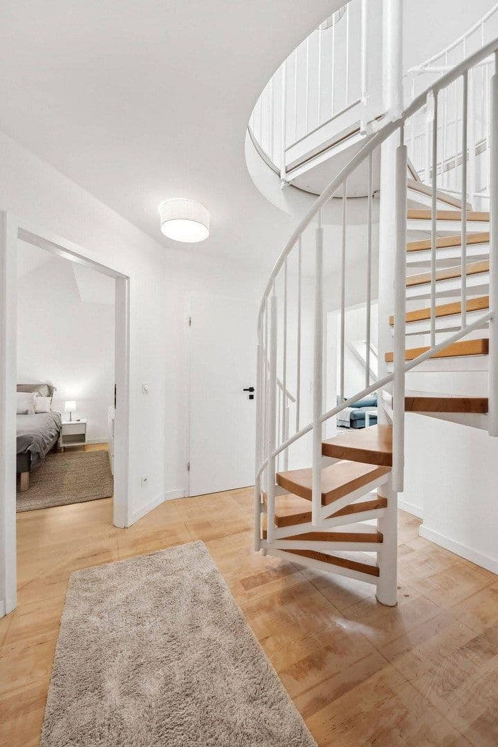 1 bedroom with open-plan kitchen flat to rent, 75 m², Axel-von-Ambesser-str. 9, München, Bavaria 1 bedroom with open-plan kitchen flat to rent, 75 m², Axel-von-Ambesser-str. 9, München, Bavaria