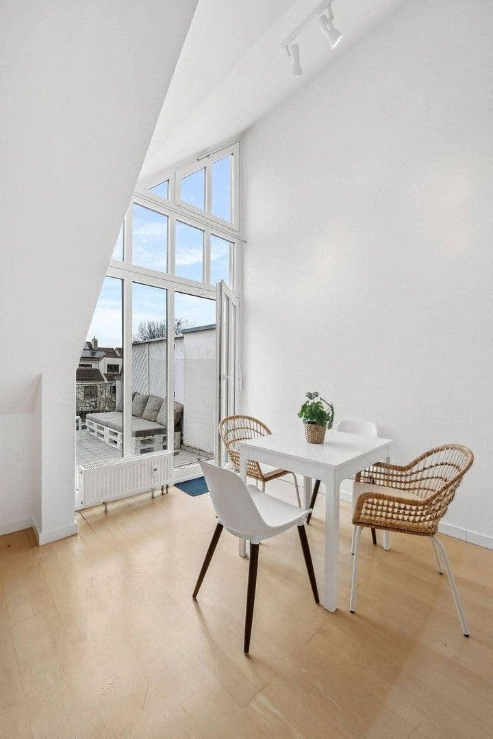 1 bedroom with open-plan kitchen flat to rent, 75 m², Axel-von-Ambesser-str. 9, München, Bavaria 1 bedroom with open-plan kitchen flat to rent, 75 m², Axel-von-Ambesser-str. 9, München, Bavaria