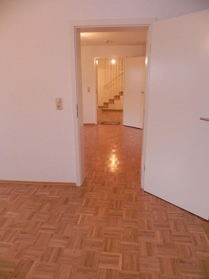 3 bedroom flat to rent, 97 m², Aschaffenburger Straße 50, Offenbach, Hesse 3 bedroom flat to rent, 97 m², Aschaffenburger Straße 50, Offenbach, Hesse