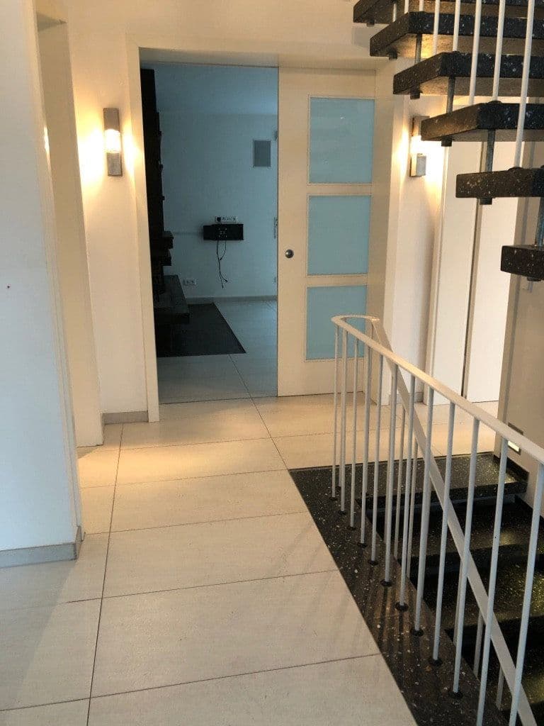 house to rent, 300 m², Dreieich, Hesse house to rent, 300 m², Dreieich, Hesse