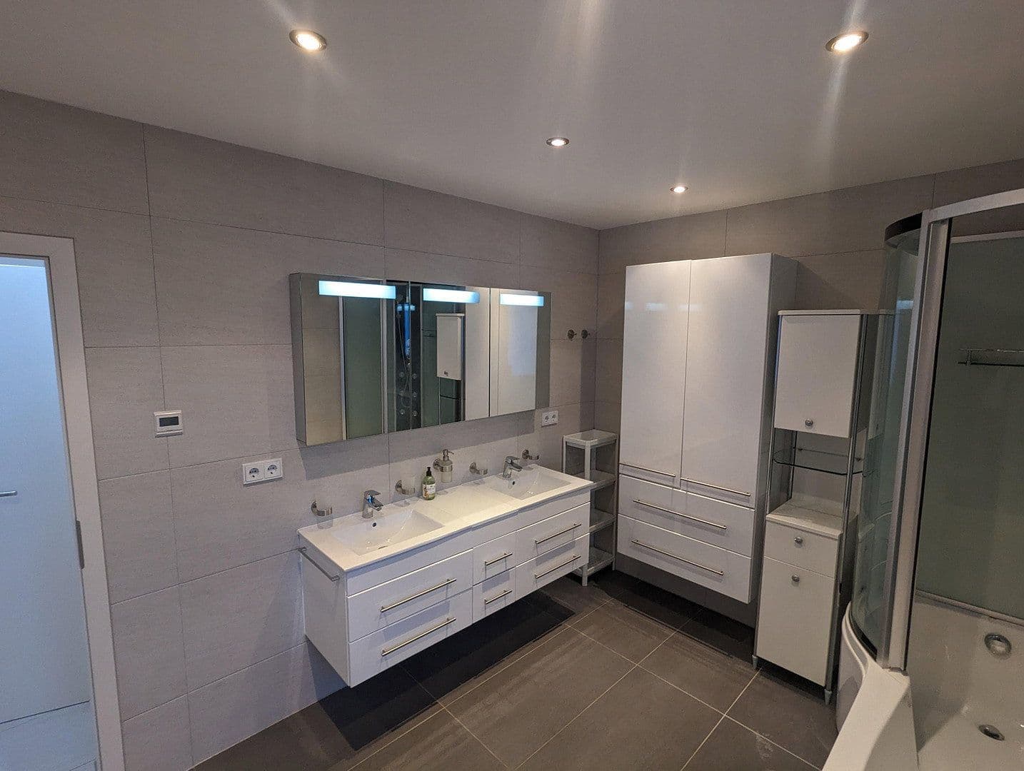 house to rent, 300 m², Dreieich, Hesse house to rent, 300 m², Dreieich, Hesse