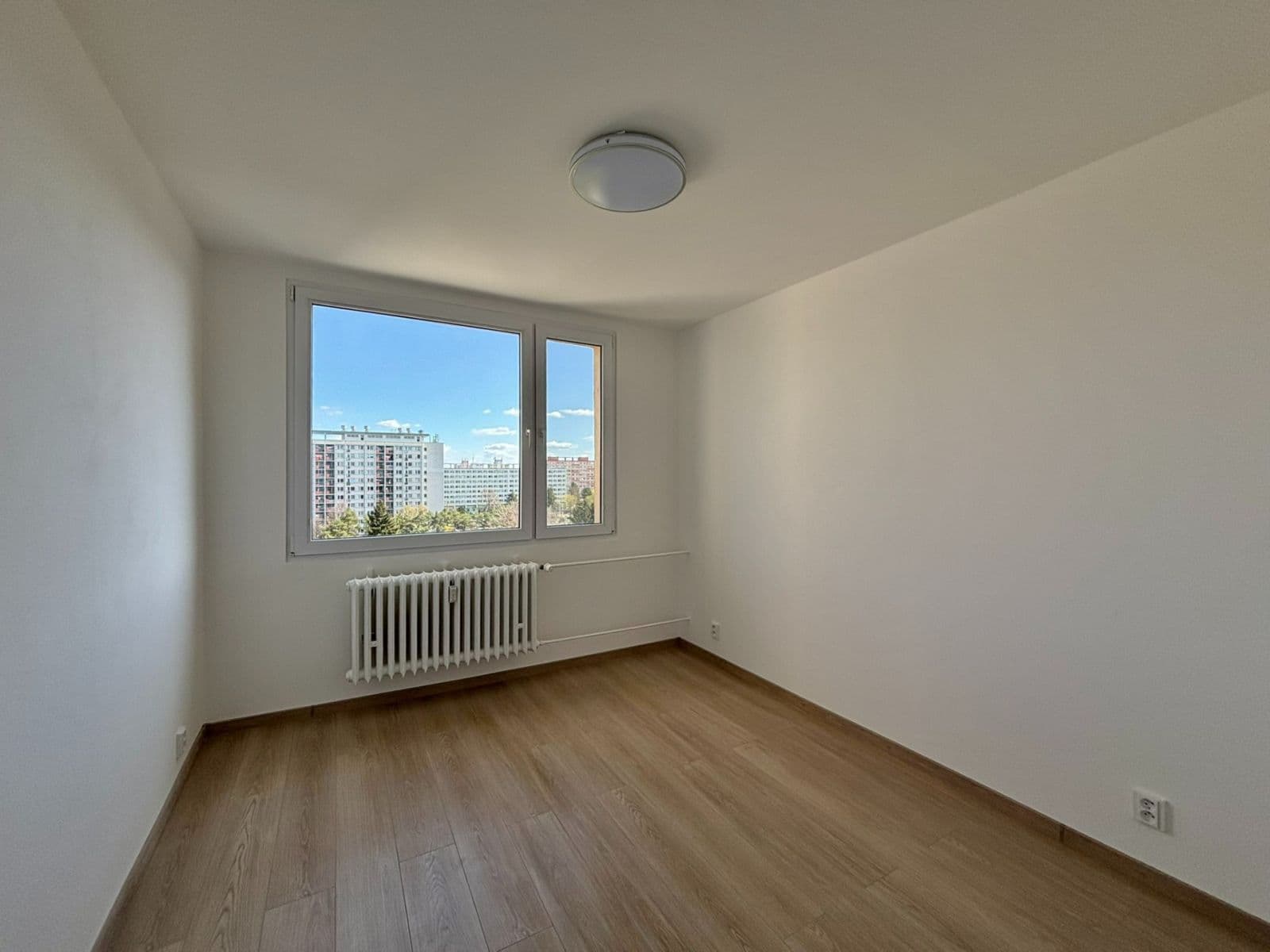 2 bedroom with open-plan kitchen flat for sale, 67 m², Chabařovická, Prague, Prague 2 bedroom with open-plan kitchen flat for sale, 67 m², Chabařovická, Prague, Prague