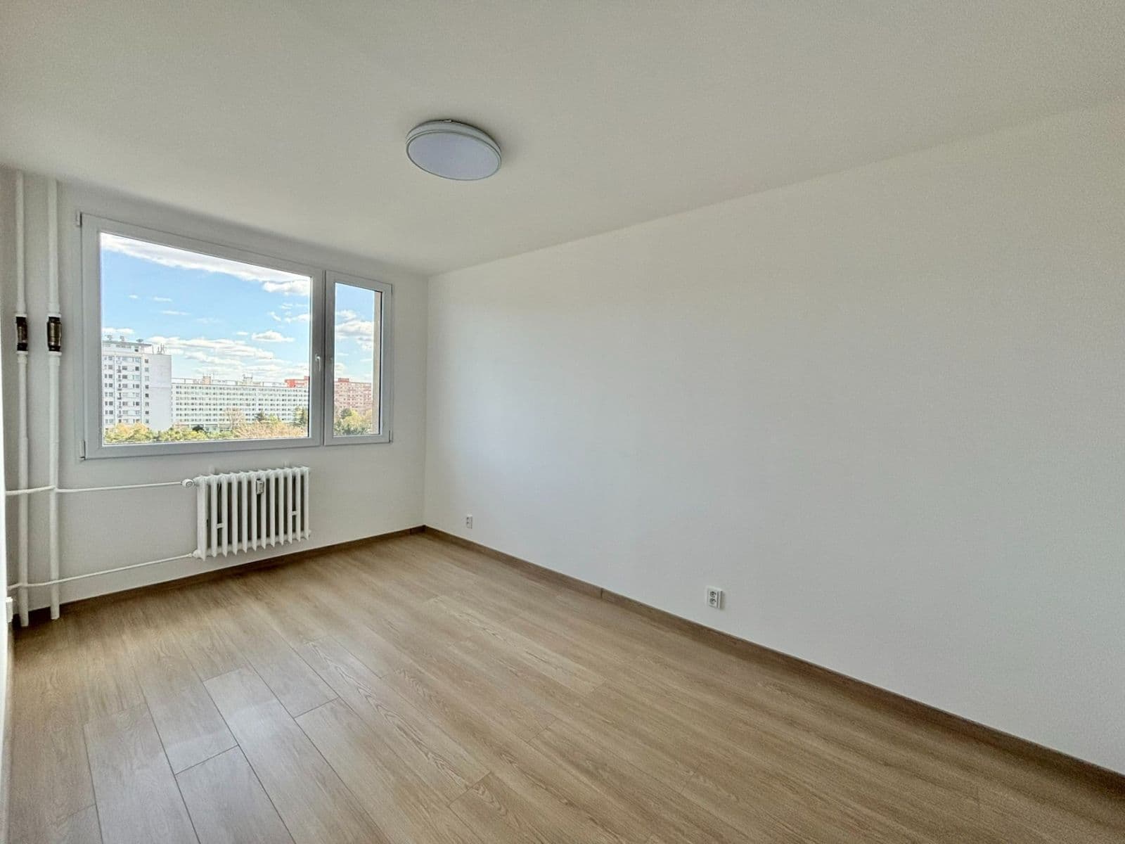 2 bedroom with open-plan kitchen flat for sale, 67 m², Chabařovická, Prague, Prague 2 bedroom with open-plan kitchen flat for sale, 67 m², Chabařovická, Prague, Prague