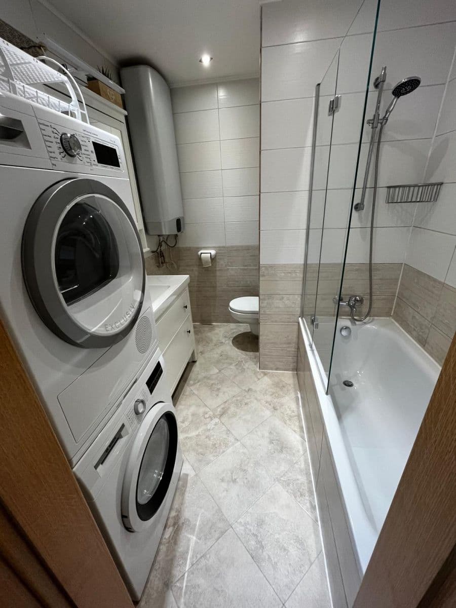 1 bedroom with open-plan kitchen flat to rent, 52 m², Kotěrova, Prostějov, Olomoucký Region 1 bedroom with open-plan kitchen flat to rent, 52 m², Kotěrova, Prostějov, Olomoucký Region