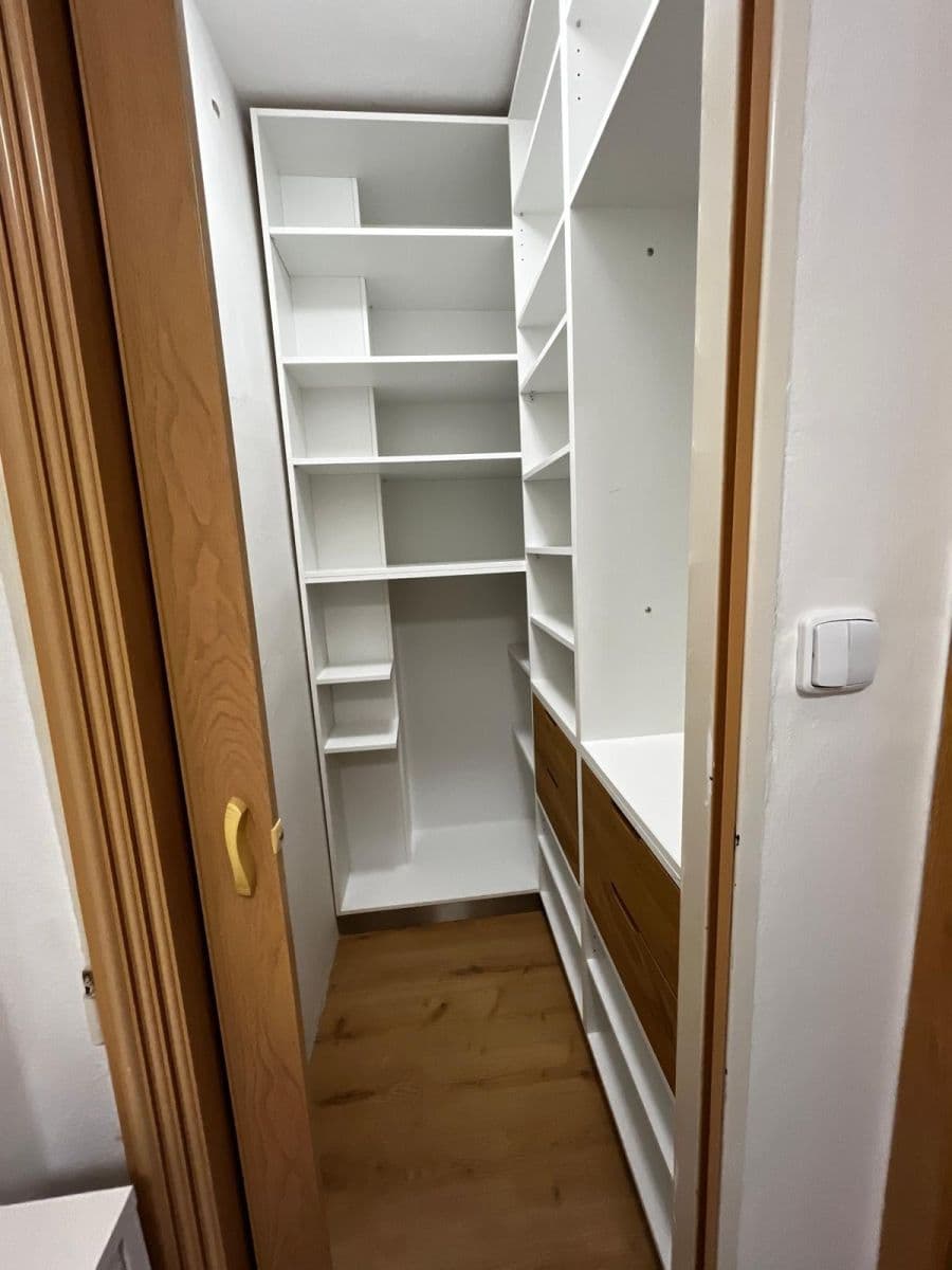 1 bedroom with open-plan kitchen flat to rent, 52 m², Kotěrova, Prostějov, Olomoucký Region 1 bedroom with open-plan kitchen flat to rent, 52 m², Kotěrova, Prostějov, Olomoucký Region
