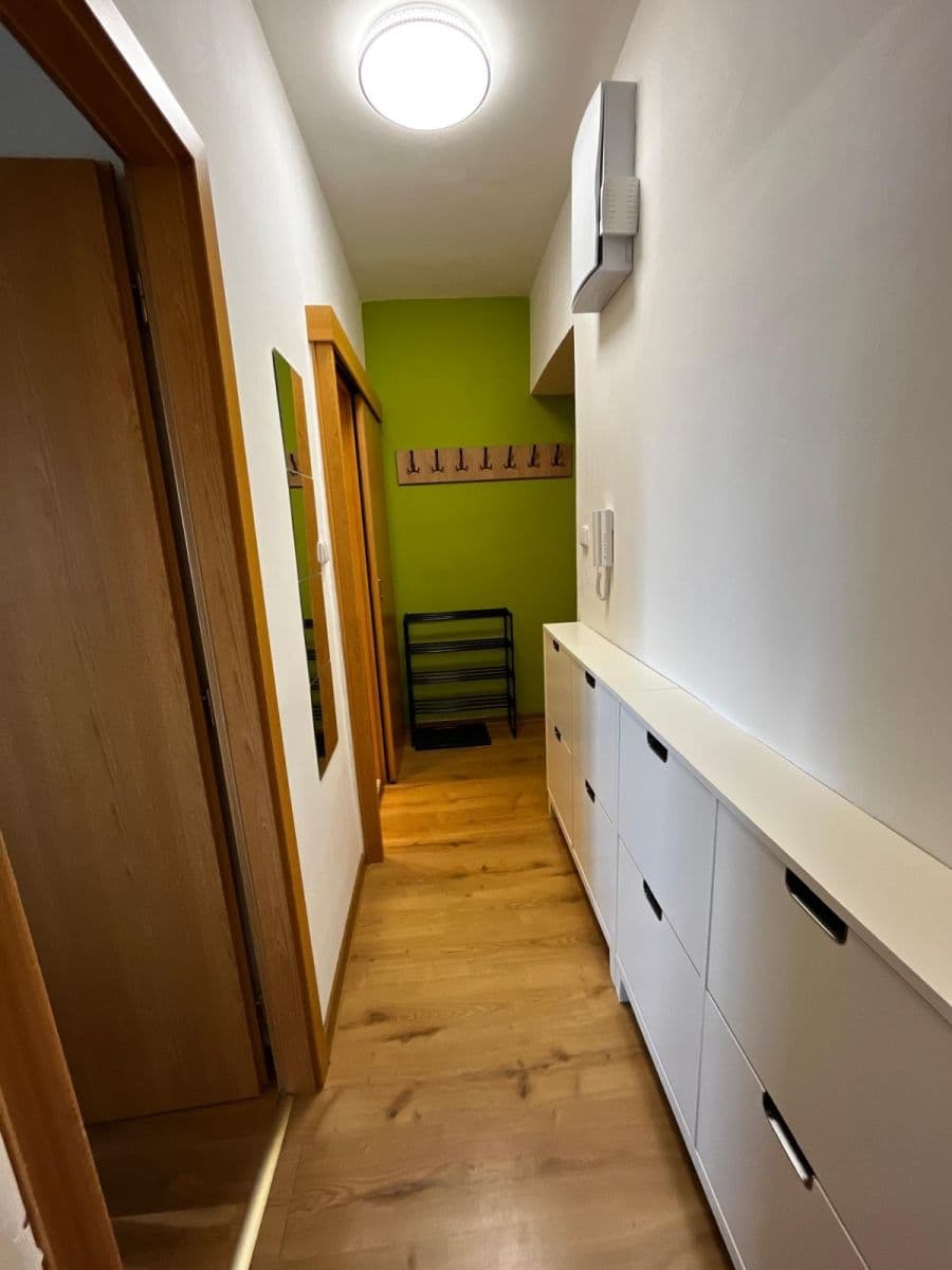 1 bedroom with open-plan kitchen flat to rent, 52 m², Kotěrova, Prostějov, Olomoucký Region 1 bedroom with open-plan kitchen flat to rent, 52 m², Kotěrova, Prostějov, Olomoucký Region