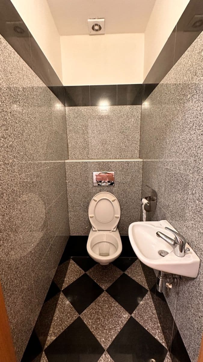 2 bedroom flat to rent, 76 m², Sabinova, Prague, Prague 2 bedroom flat to rent, 76 m², Sabinova, Prague, Prague