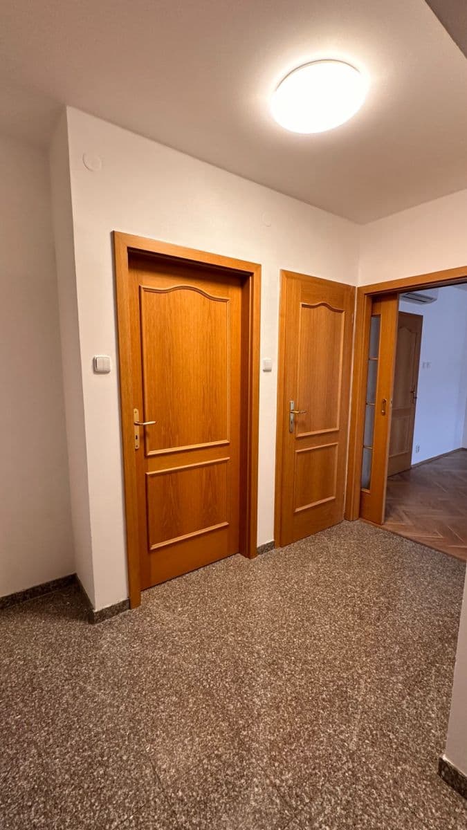 2 bedroom flat to rent, 76 m², Sabinova, Prague, Prague 2 bedroom flat to rent, 76 m², Sabinova, Prague, Prague