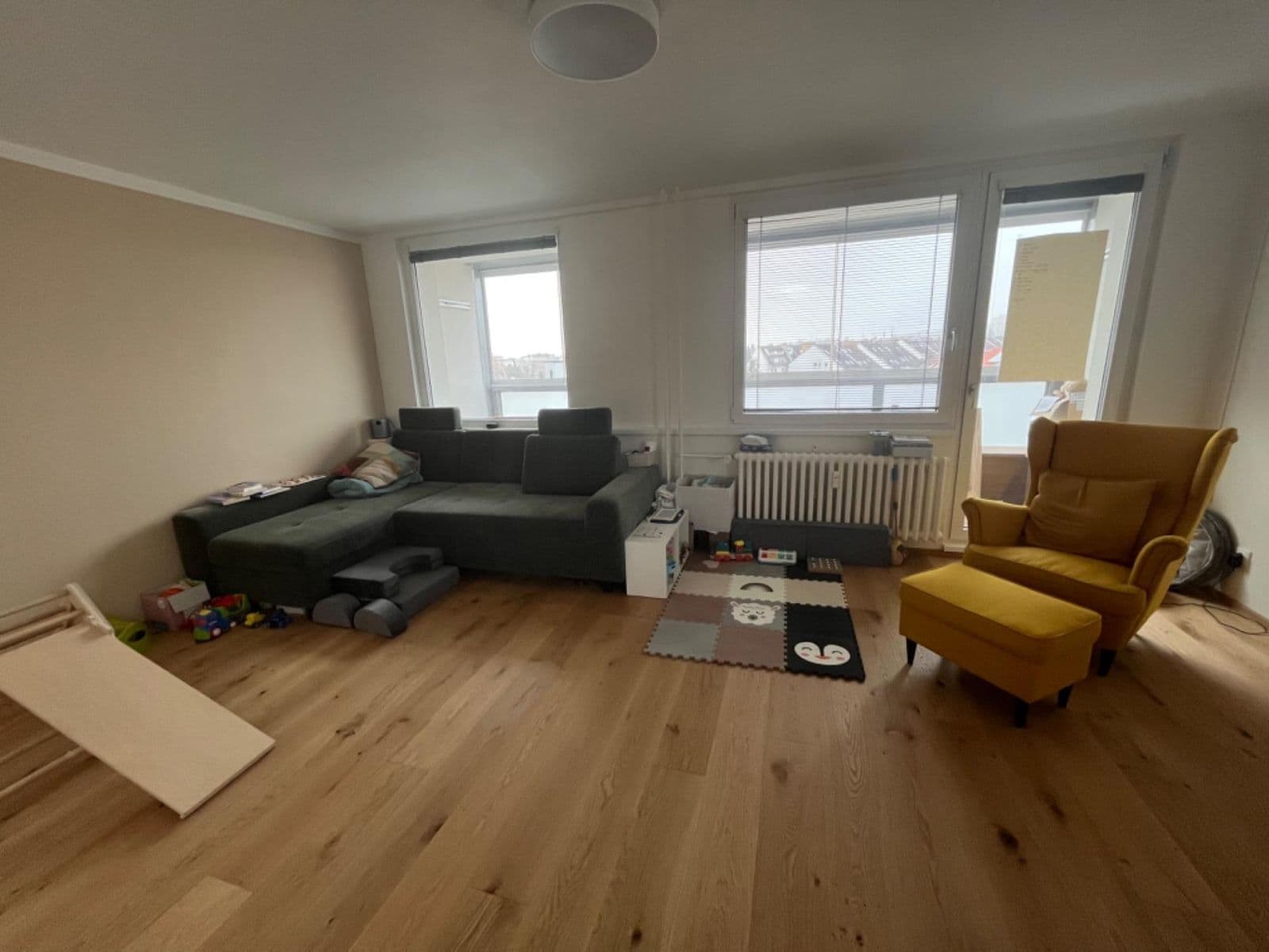 2 bedroom with open-plan kitchen flat to rent, 96 m², Vodnická, Prague, Prague 2 bedroom with open-plan kitchen flat to rent, 96 m², Vodnická, Prague, Prague