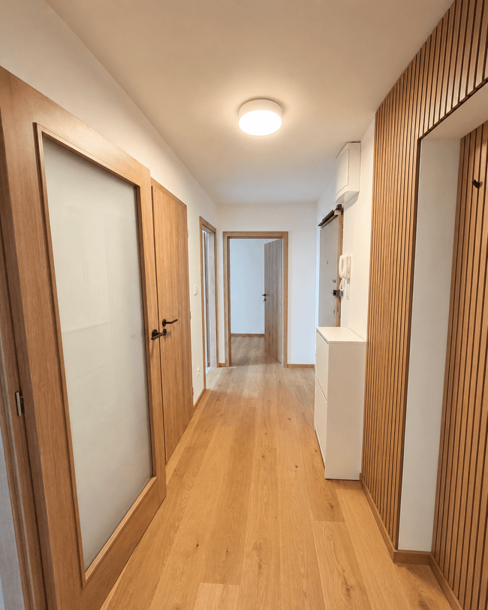 2 bedroom with open-plan kitchen flat to rent, 96 m², Vodnická, Prague, Prague 2 bedroom with open-plan kitchen flat to rent, 96 m², Vodnická, Prague, Prague