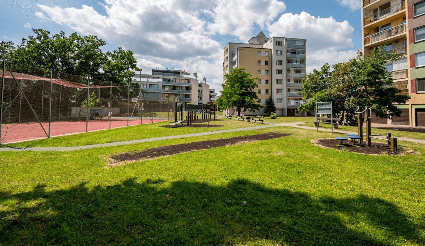 2 bedroom with open-plan kitchen flat to rent, 96 m², Vodnická, Prague, Prague 2 bedroom with open-plan kitchen flat to rent, 96 m², Vodnická, Prague, Prague