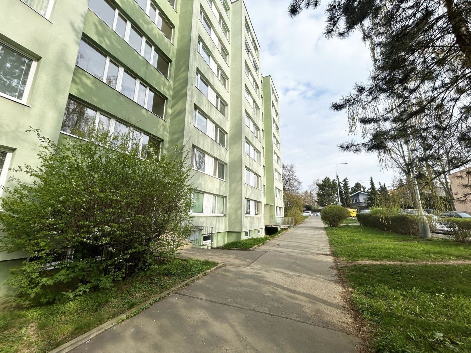 Studio flat to rent, 34 m², Křivenická, Prague, Prague Studio flat to rent, 34 m², Křivenická, Prague, Prague
