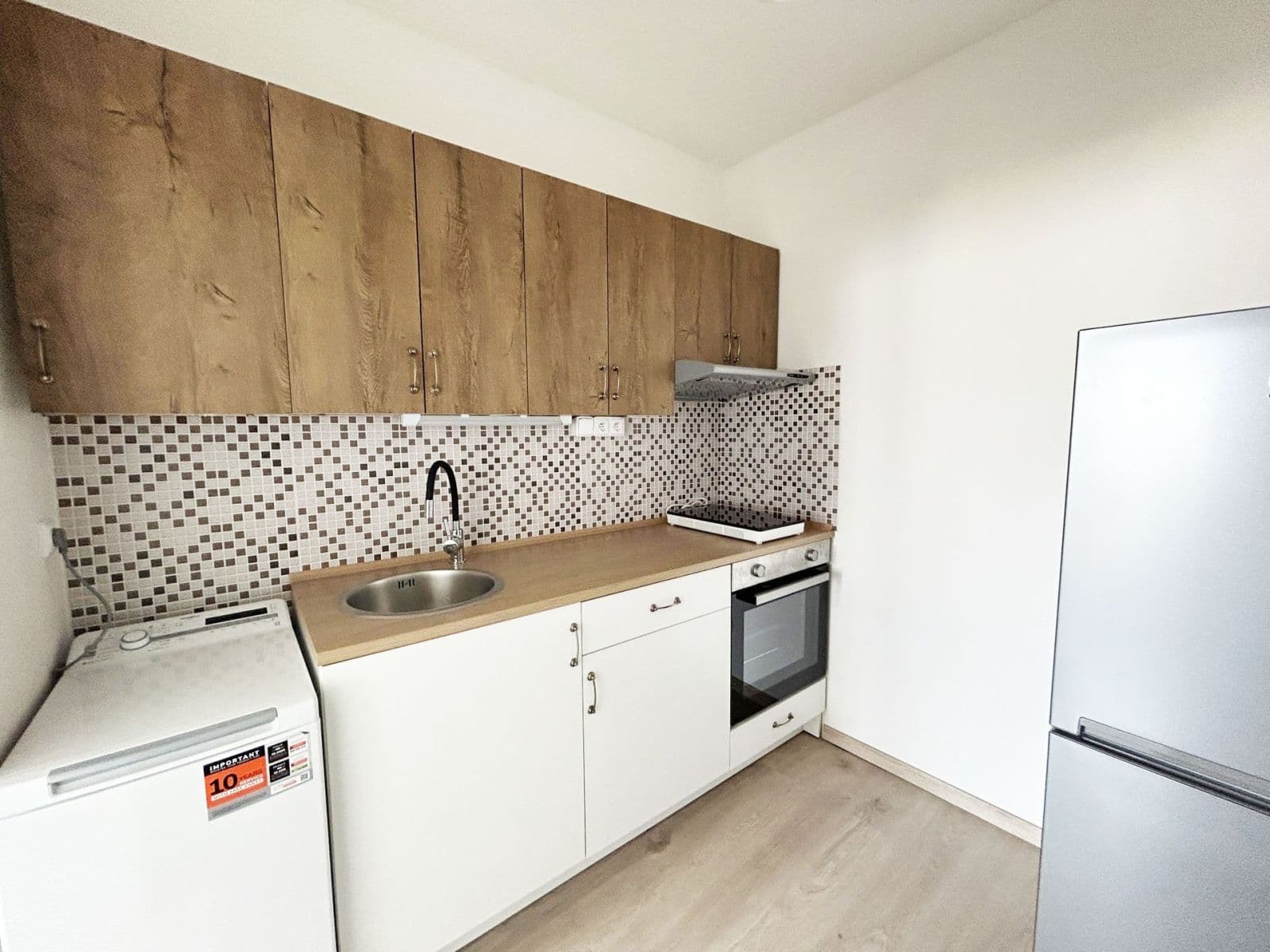 Studio flat to rent, 34 m², Křivenická, Prague, Prague Studio flat to rent, 34 m², Křivenická, Prague, Prague