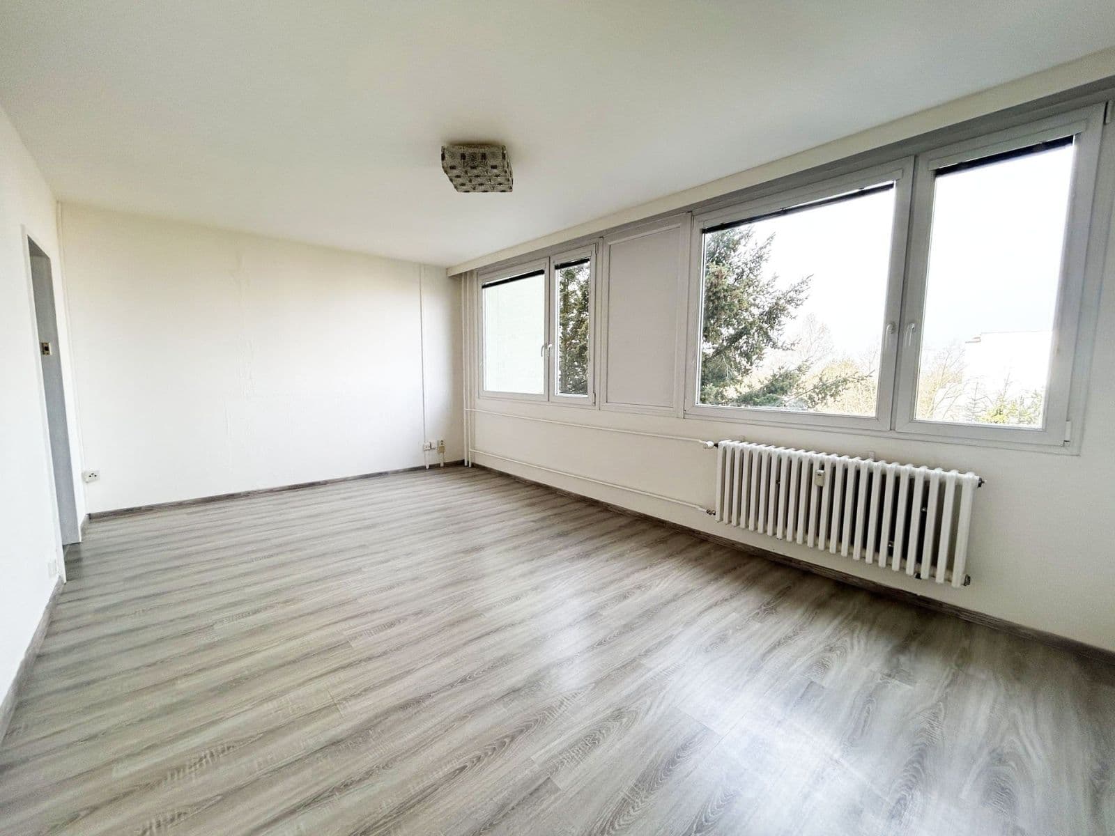 Studio flat to rent, 34 m², Křivenická, Prague, Prague Studio flat to rent, 34 m², Křivenická, Prague, Prague
