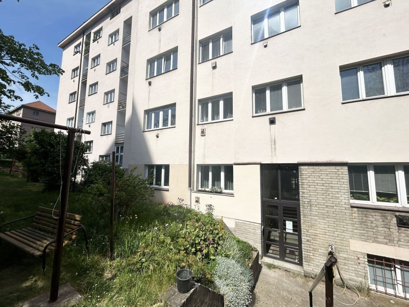 1 bedroom with open-plan kitchen flat to rent, 47 m², Jihlavská, Prague, Prague 1 bedroom with open-plan kitchen flat to rent, 47 m², Jihlavská, Prague, Prague