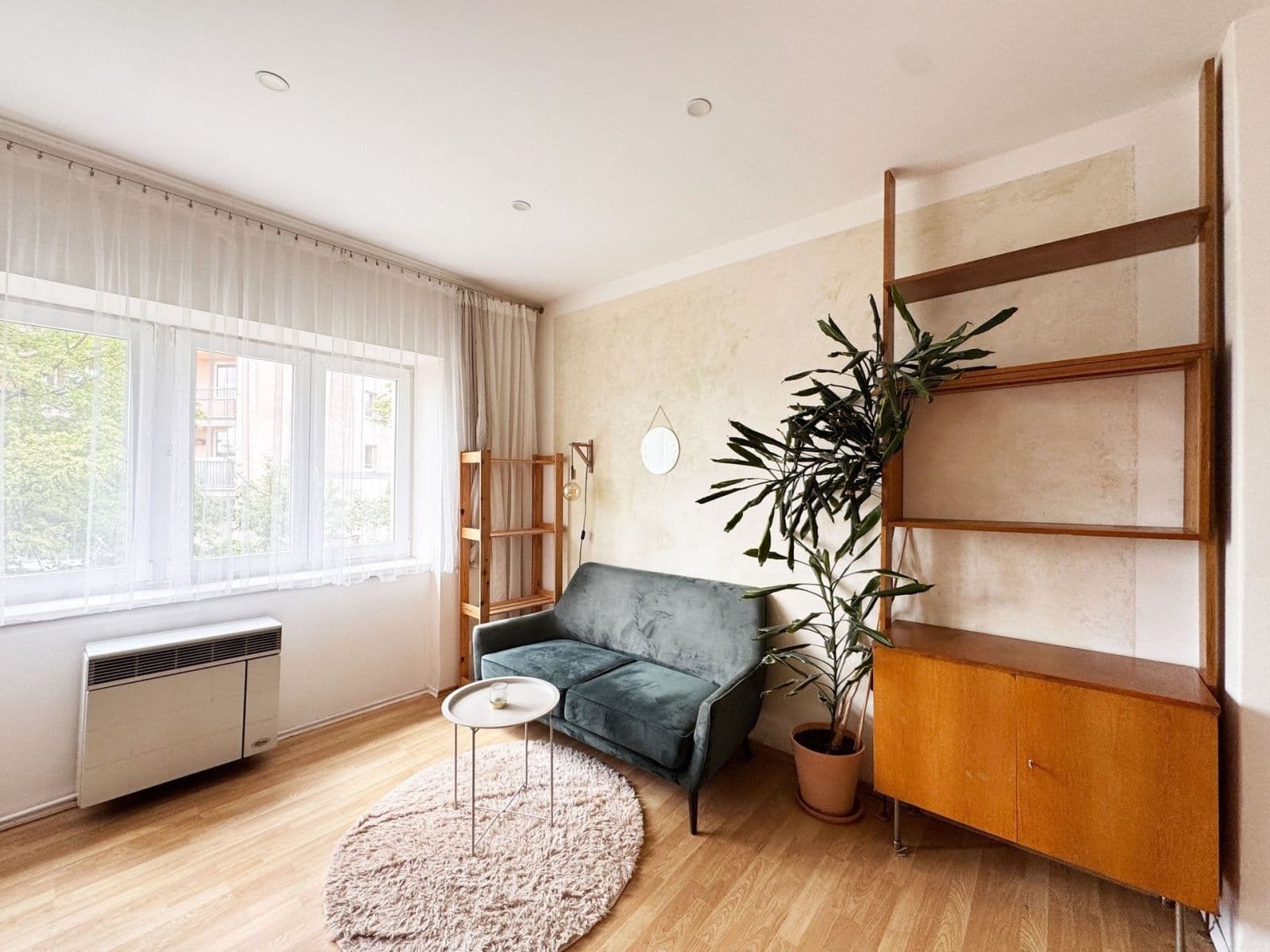 1 bedroom with open-plan kitchen flat to rent, 47 m², Jihlavská, Prague, Prague 1 bedroom with open-plan kitchen flat to rent, 47 m², Jihlavská, Prague, Prague