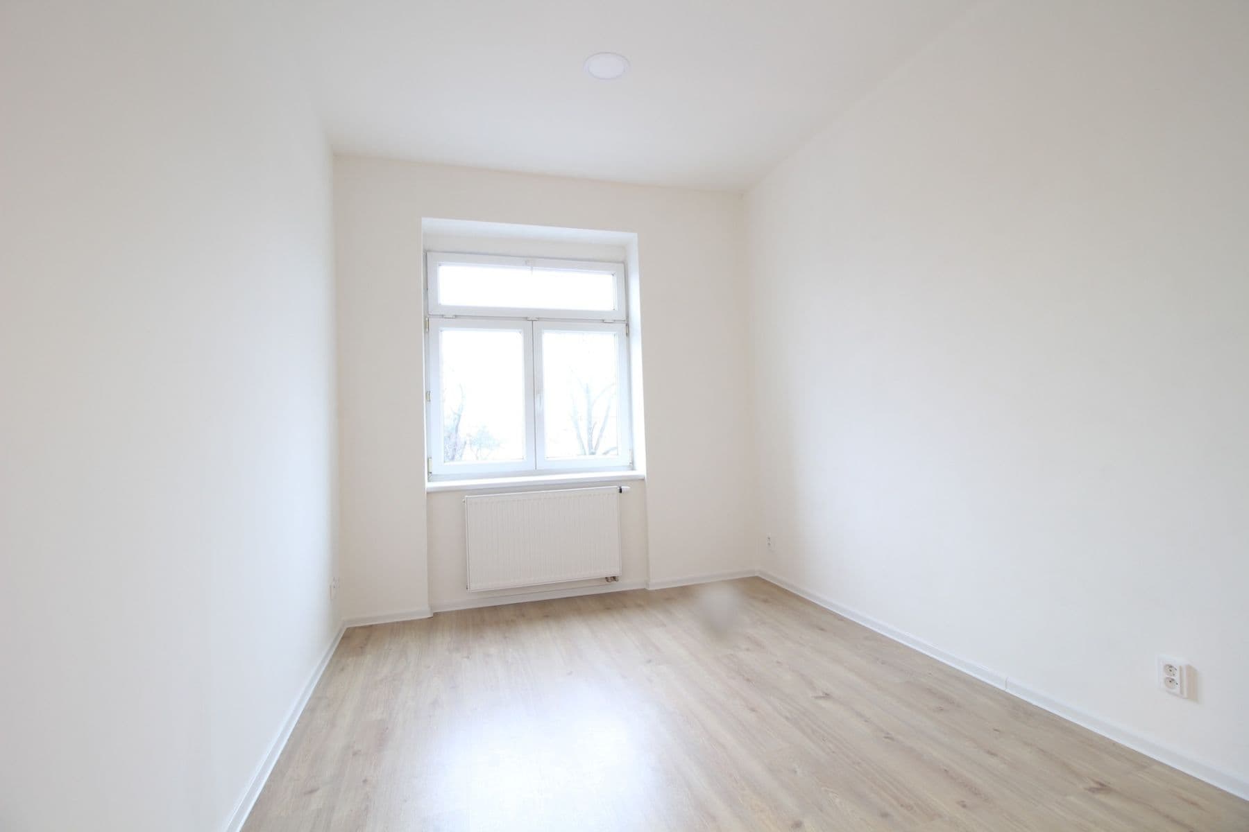 1 bedroom with open-plan kitchen flat to rent, 51 m², Freyova, Prague, Prague 1 bedroom with open-plan kitchen flat to rent, 51 m², Freyova, Prague, Prague
