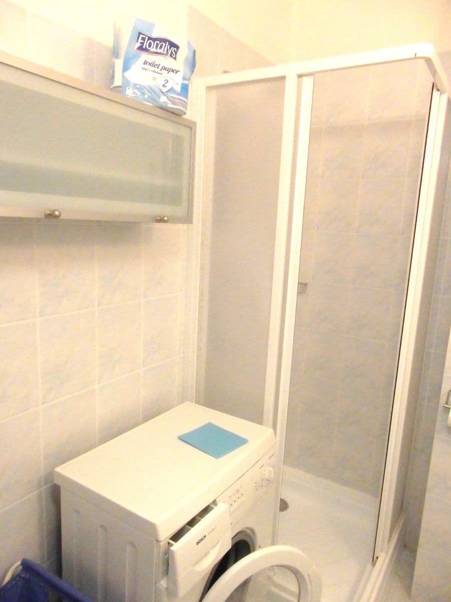 Studio flat to rent, 30 m², V Újezdech, Brno, Jihomoravský Region Studio flat to rent, 30 m², V Újezdech, Brno, Jihomoravský Region