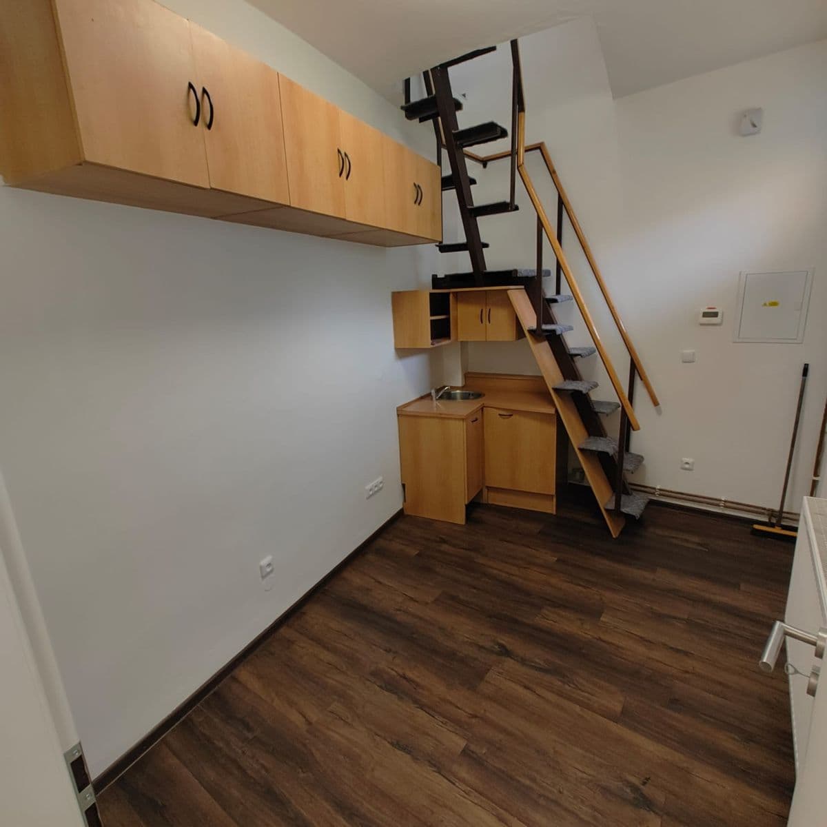 1 bedroom with open-plan kitchen flat to rent, 20 m², U Přístavu, Kolín, Středočeský Region 1 bedroom with open-plan kitchen flat to rent, 20 m², U Přístavu, Kolín, Středočeský Region