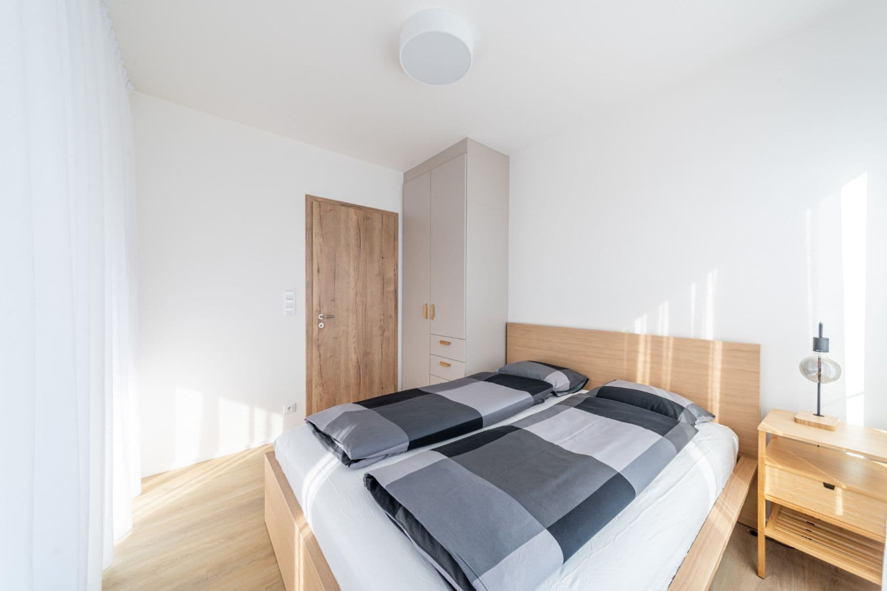 3 bedroom flat to rent, 65 m², U Pergamenky, Prague, Prague 3 bedroom flat to rent, 65 m², U Pergamenky, Prague, Prague