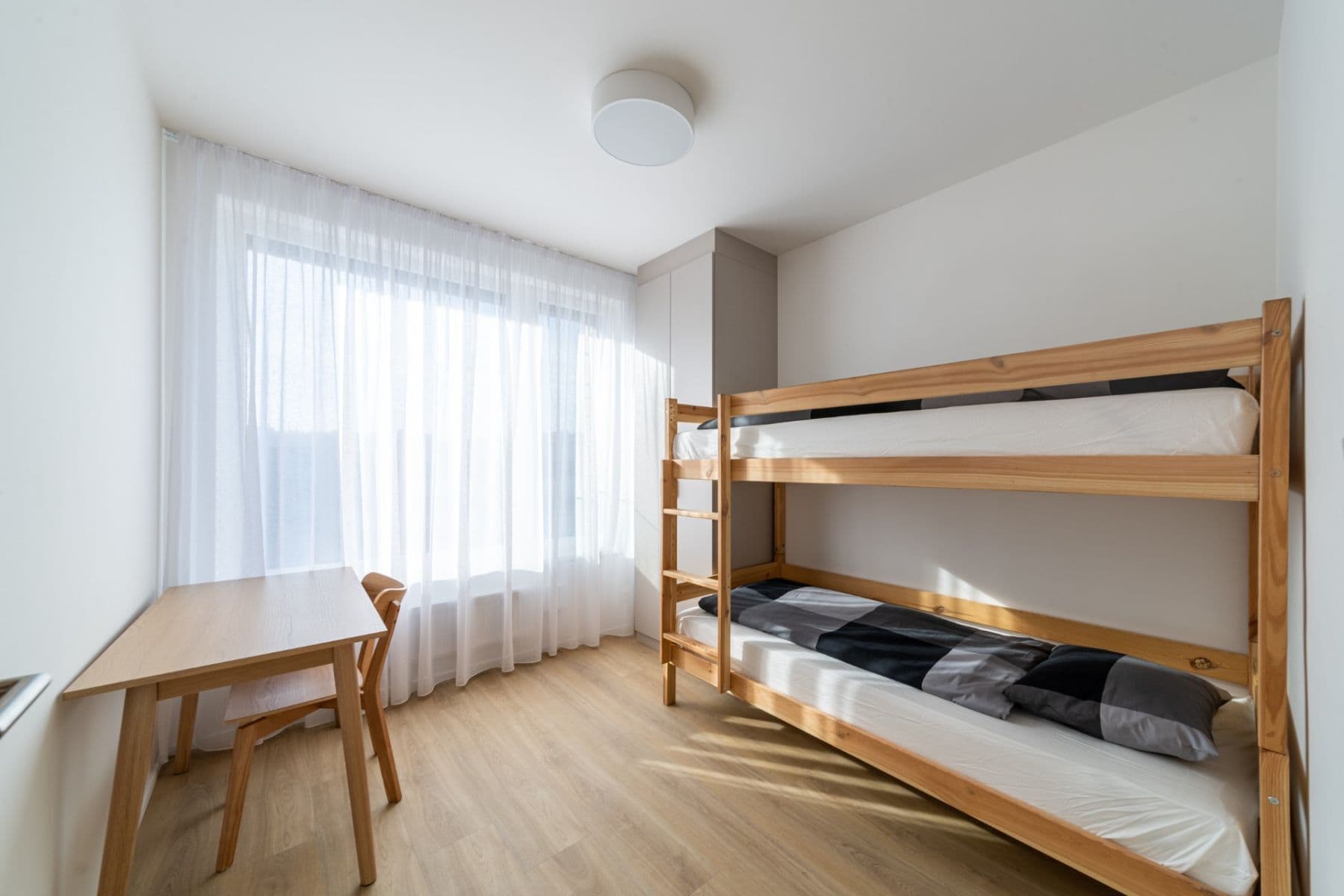 3 bedroom flat to rent, 65 m², U Pergamenky, Prague, Prague 3 bedroom flat to rent, 65 m², U Pergamenky, Prague, Prague