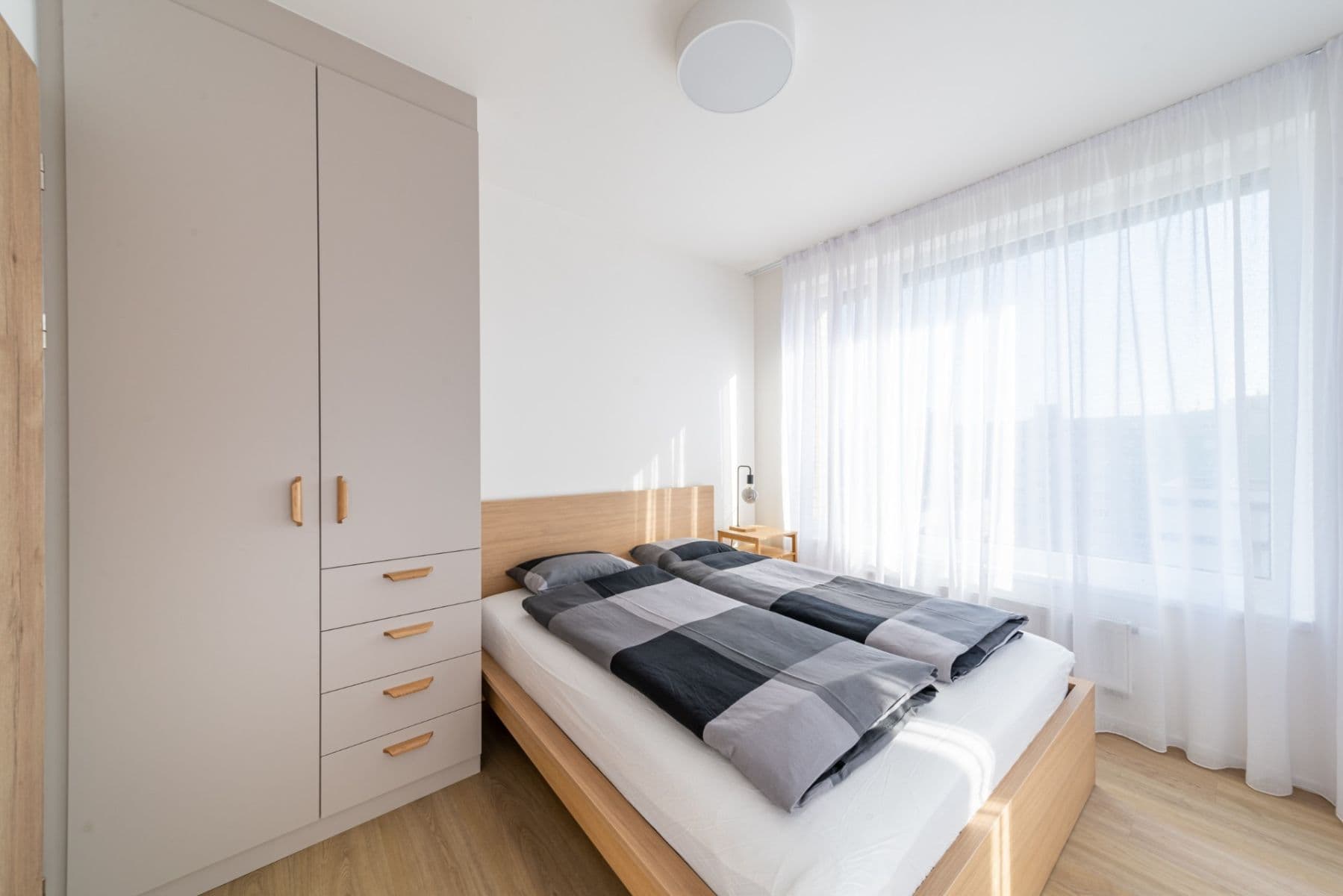 3 bedroom flat to rent, 65 m², U Pergamenky, Prague, Prague 3 bedroom flat to rent, 65 m², U Pergamenky, Prague, Prague