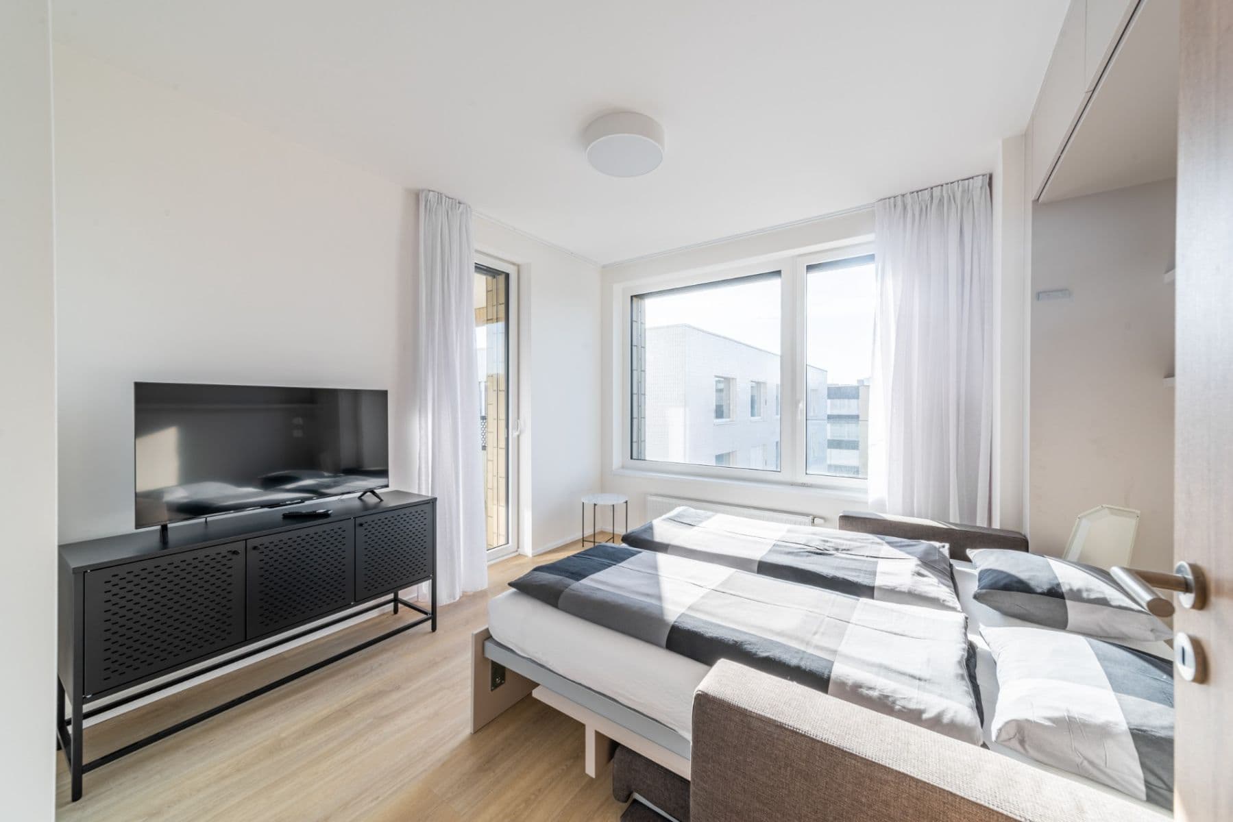 3 bedroom flat to rent, 65 m², U Pergamenky, Prague, Prague 3 bedroom flat to rent, 65 m², U Pergamenky, Prague, Prague