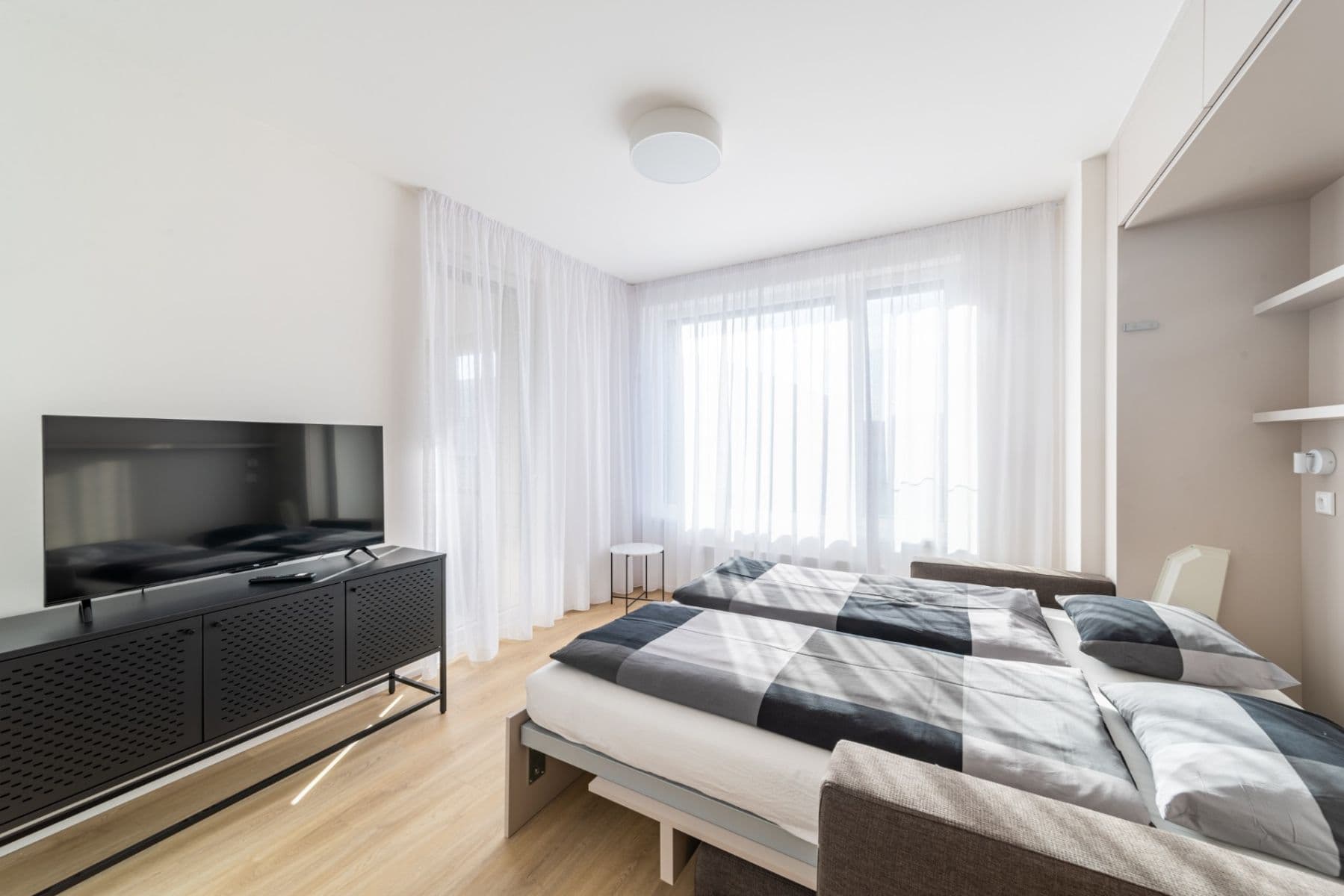 3 bedroom flat to rent, 65 m², U Pergamenky, Prague, Prague 3 bedroom flat to rent, 65 m², U Pergamenky, Prague, Prague