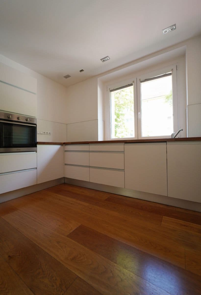 2 bedroom flat to rent, 57 m², náměstí Josefa Machka, Prague, Prague 2 bedroom flat to rent, 57 m², náměstí Josefa Machka, Prague, Prague