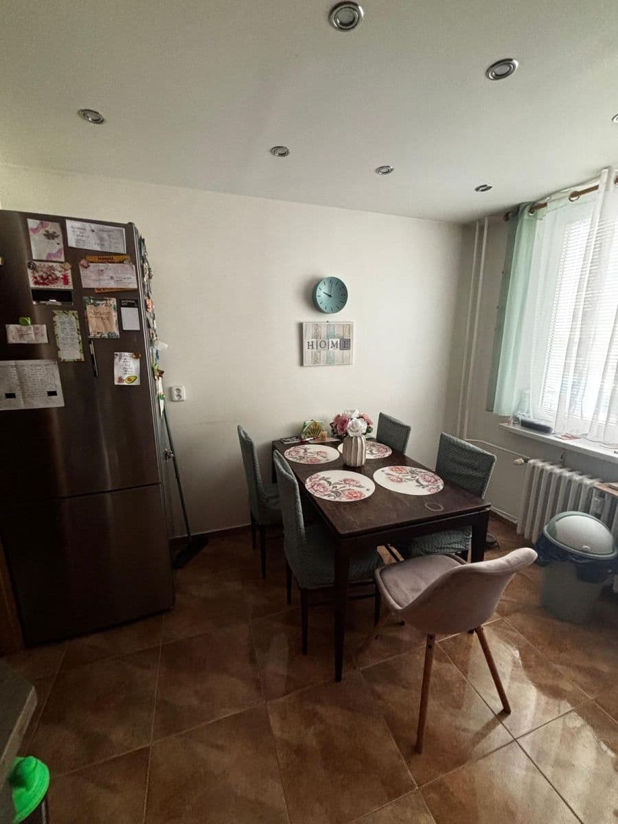 3 bedroom flat to rent, 82 m², Levského, Prague, Prague 3 bedroom flat to rent, 82 m², Levského, Prague, Prague