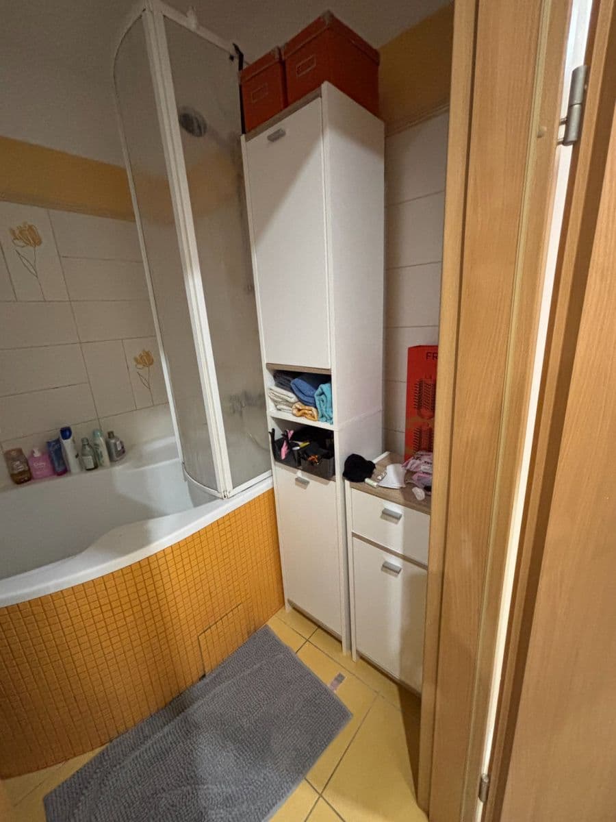 3 bedroom flat to rent, 82 m², Levského, Prague, Prague 3 bedroom flat to rent, 82 m², Levského, Prague, Prague