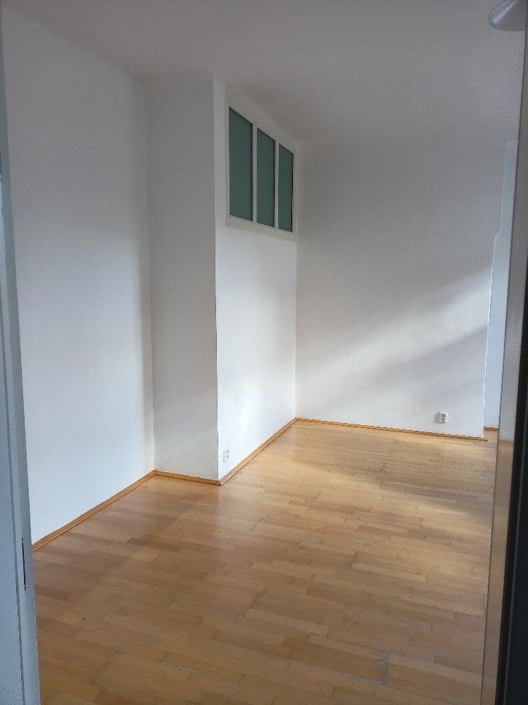 4 bedroom flat to rent, 137 m², Křemencova, Prague, Prague 4 bedroom flat to rent, 137 m², Křemencova, Prague, Prague