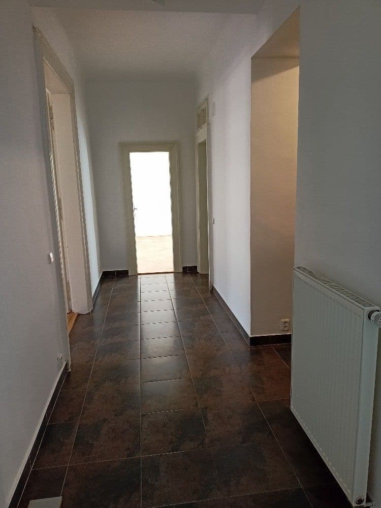 4 bedroom flat to rent, 137 m², Křemencova, Prague, Prague 4 bedroom flat to rent, 137 m², Křemencova, Prague, Prague