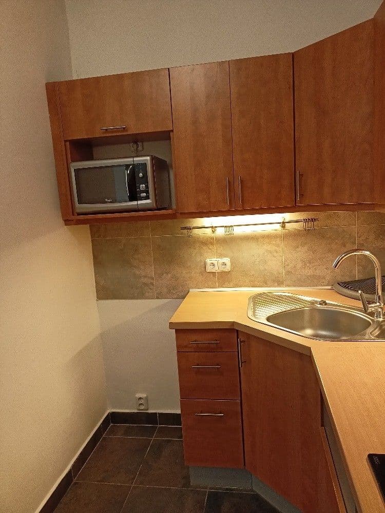 4 bedroom flat to rent, 137 m², Křemencova, Prague, Prague 4 bedroom flat to rent, 137 m², Křemencova, Prague, Prague