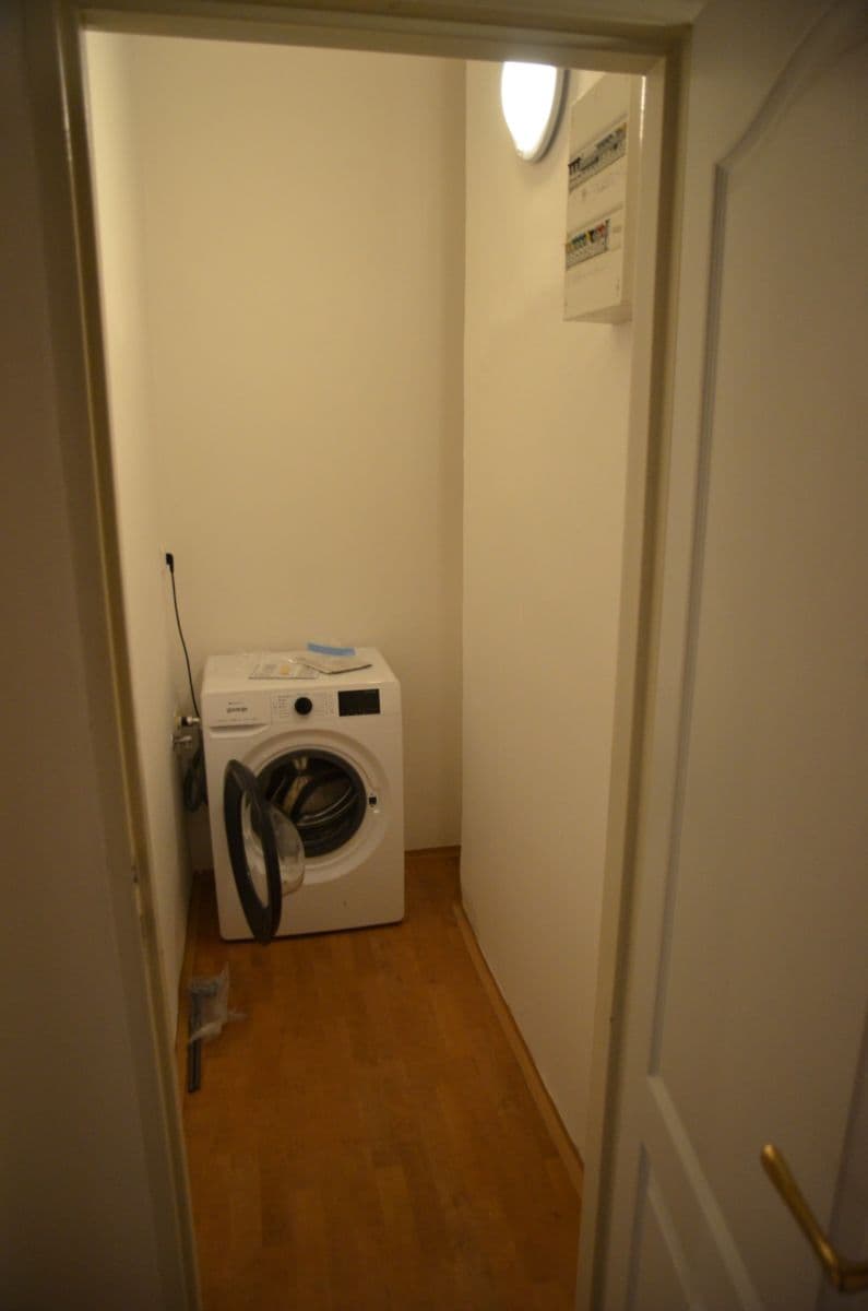 3 bedroom flat to rent, 110 m², Navrátilova, Prague, Prague 3 bedroom flat to rent, 110 m², Navrátilova, Prague, Prague