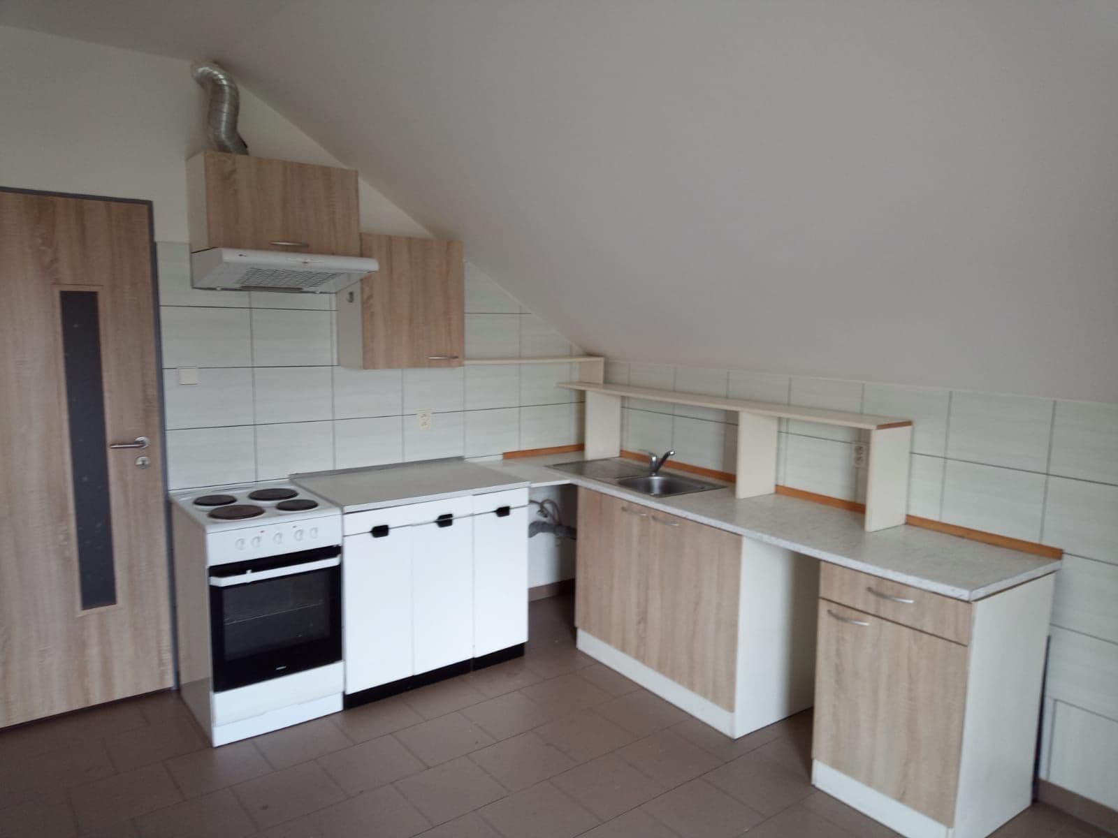 1 bedroom flat to rent, 45 m², tř. Čs. odboje, Chrást, Plzeňský Region 1 bedroom flat to rent, 45 m², tř. Čs. odboje, Chrást, Plzeňský Region