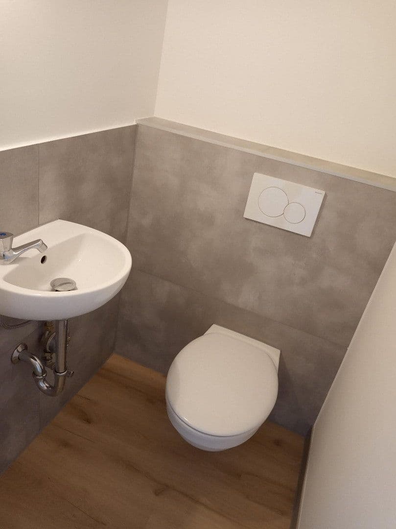 1 bedroom with open-plan kitchen flat to rent, 66 m², Hochheim, Hesse 1 bedroom with open-plan kitchen flat to rent, 66 m², Hochheim, Hesse