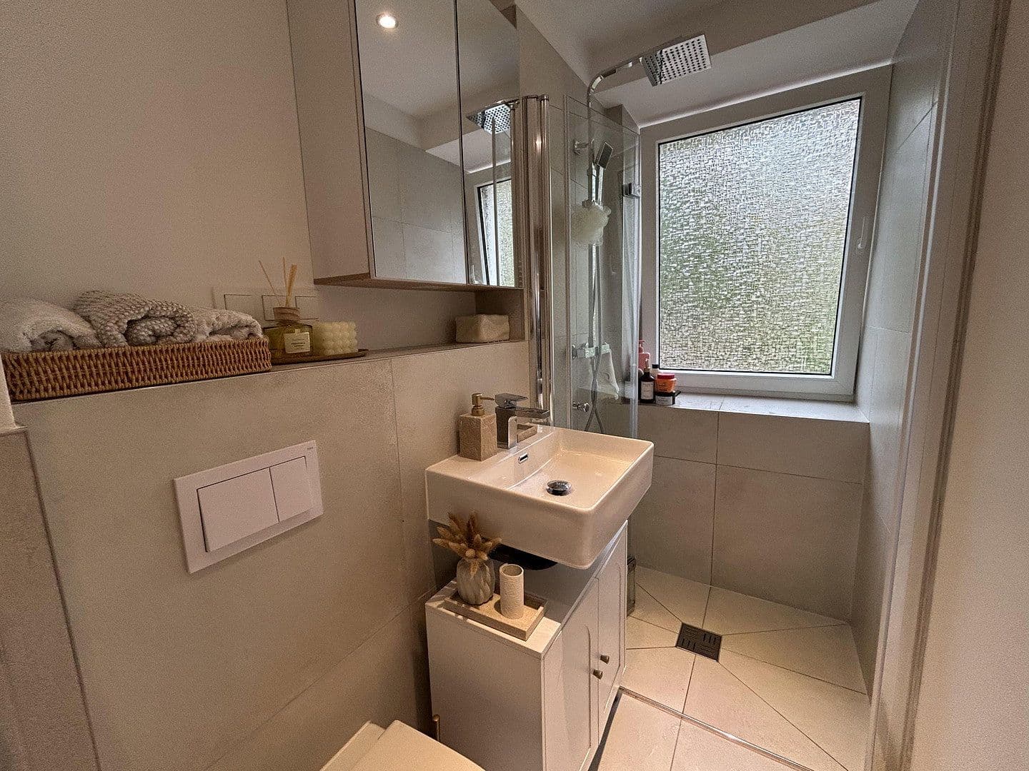 3 bedroom flat to rent, 51 m², Am Mittelfelde, Hanover, Lower Saxony 3 bedroom flat to rent, 51 m², Am Mittelfelde, Hanover, Lower Saxony