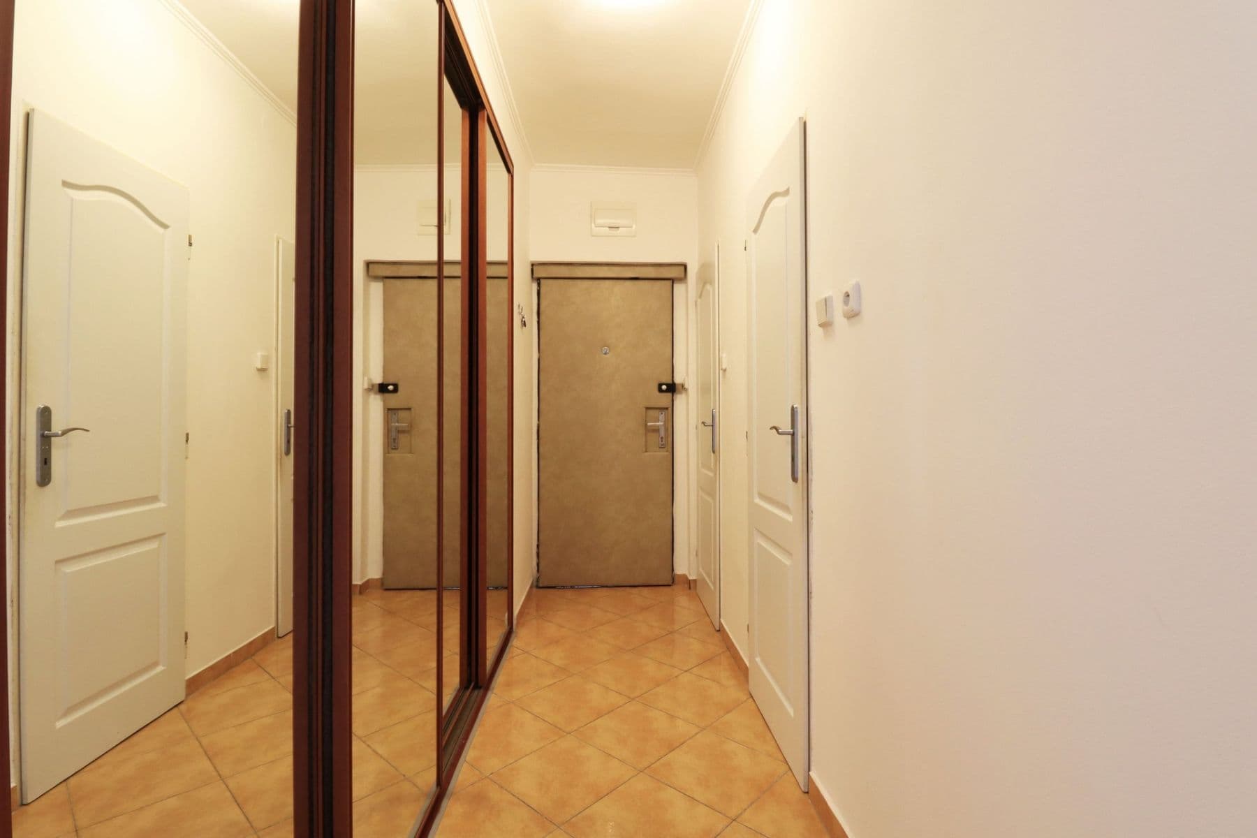 1 bedroom with open-plan kitchen flat to rent, 52 m², Frýdecká, Prague, Prague 1 bedroom with open-plan kitchen flat to rent, 52 m², Frýdecká, Prague, Prague