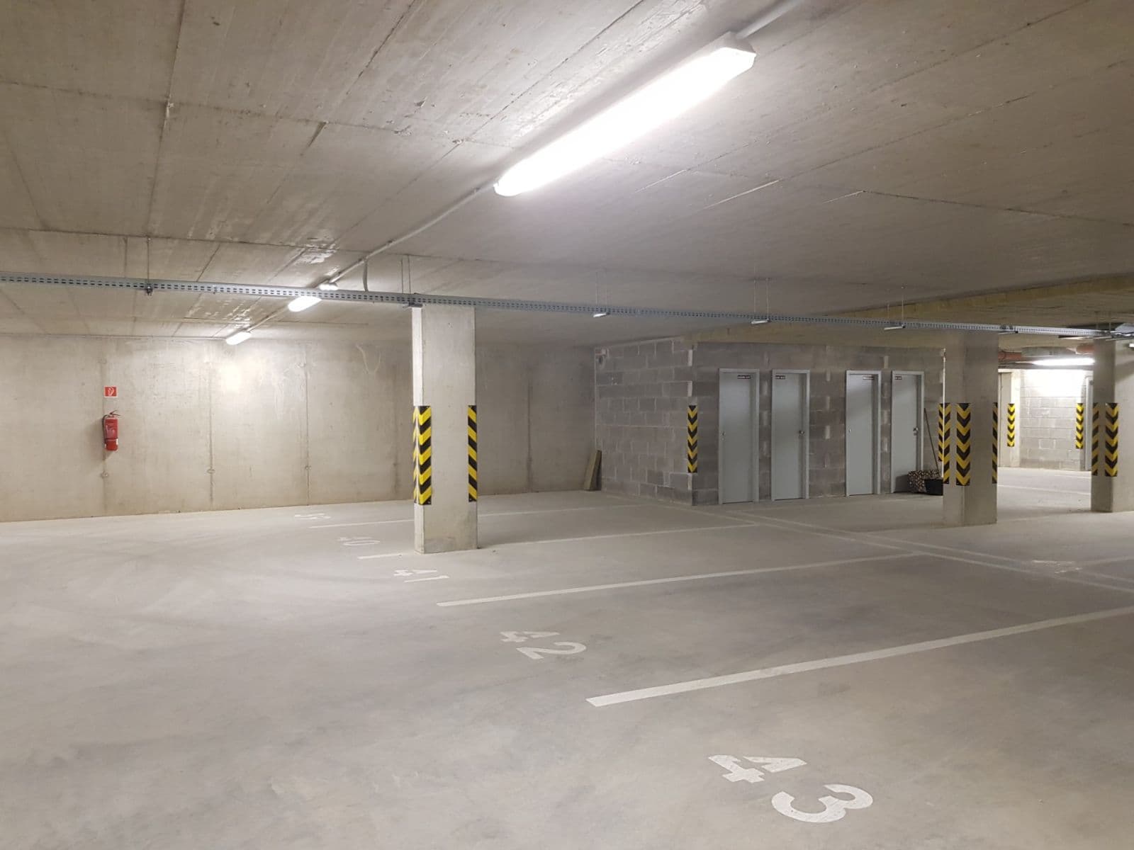 garage to rent, 15 m², Lužná, Petržalka, Bratislavský Region garage to rent, 15 m², Lužná, Petržalka, Bratislavský Region