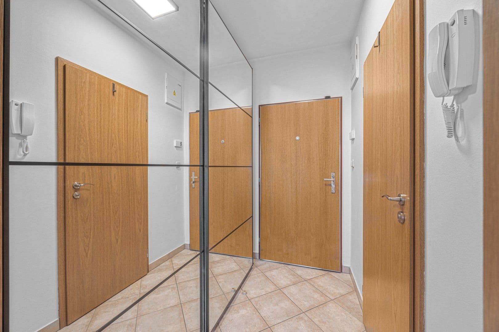 Studio flat to rent, 30 m², Plzeňská, Prague, Prague Studio flat to rent, 30 m², Plzeňská, Prague, Prague