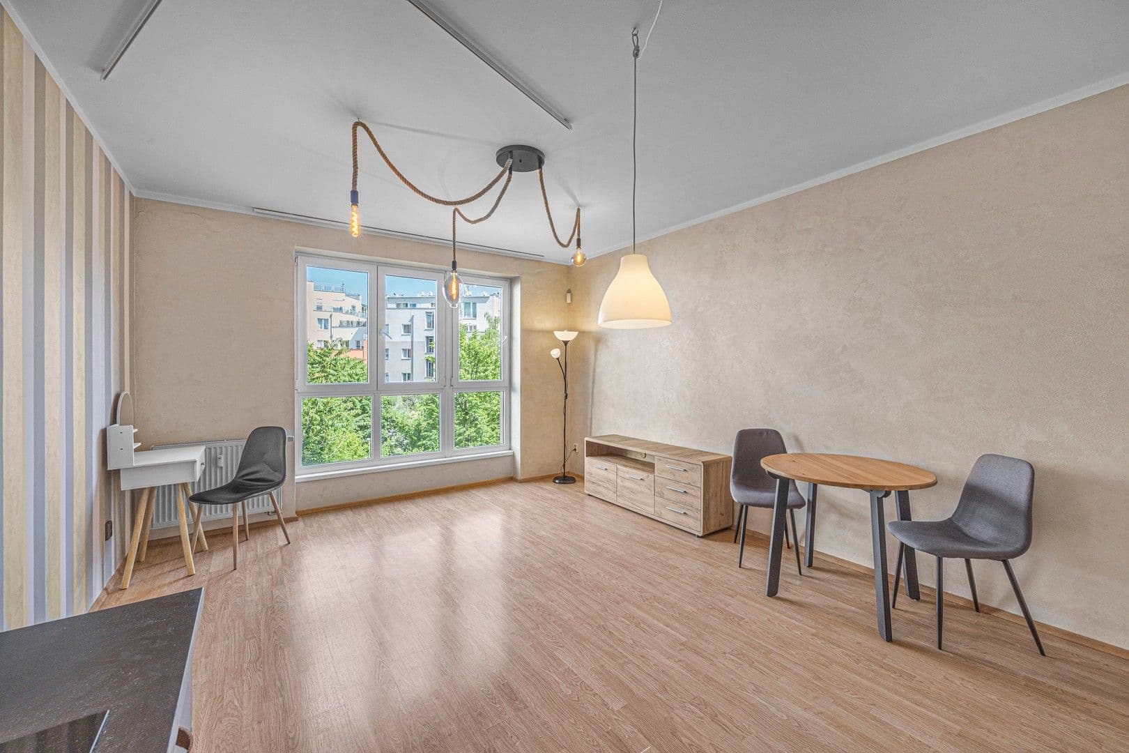 Studio flat to rent, 30 m², Plzeňská, Prague, Prague Studio flat to rent, 30 m², Plzeňská, Prague, Prague