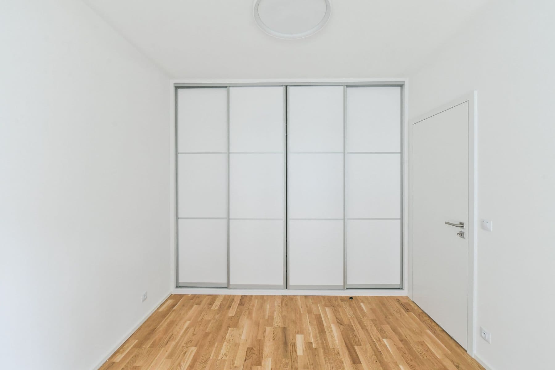 1 bedroom with open-plan kitchen flat to rent, 52 m², Michelská, Prague, Prague 1 bedroom with open-plan kitchen flat to rent, 52 m², Michelská, Prague, Prague